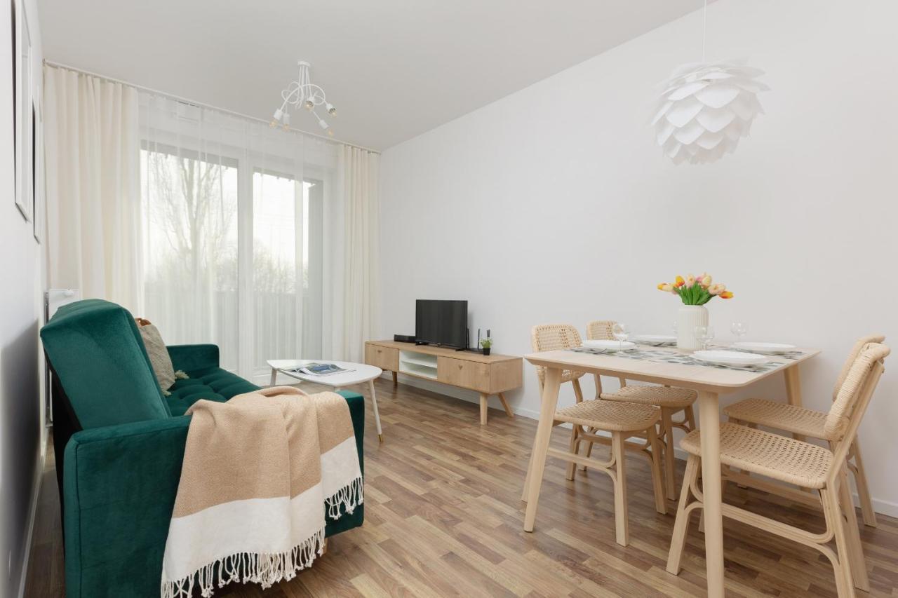 Stacja Wola Apartments With Parking By Noclegi Renters Warszawa Eksteriør bilde