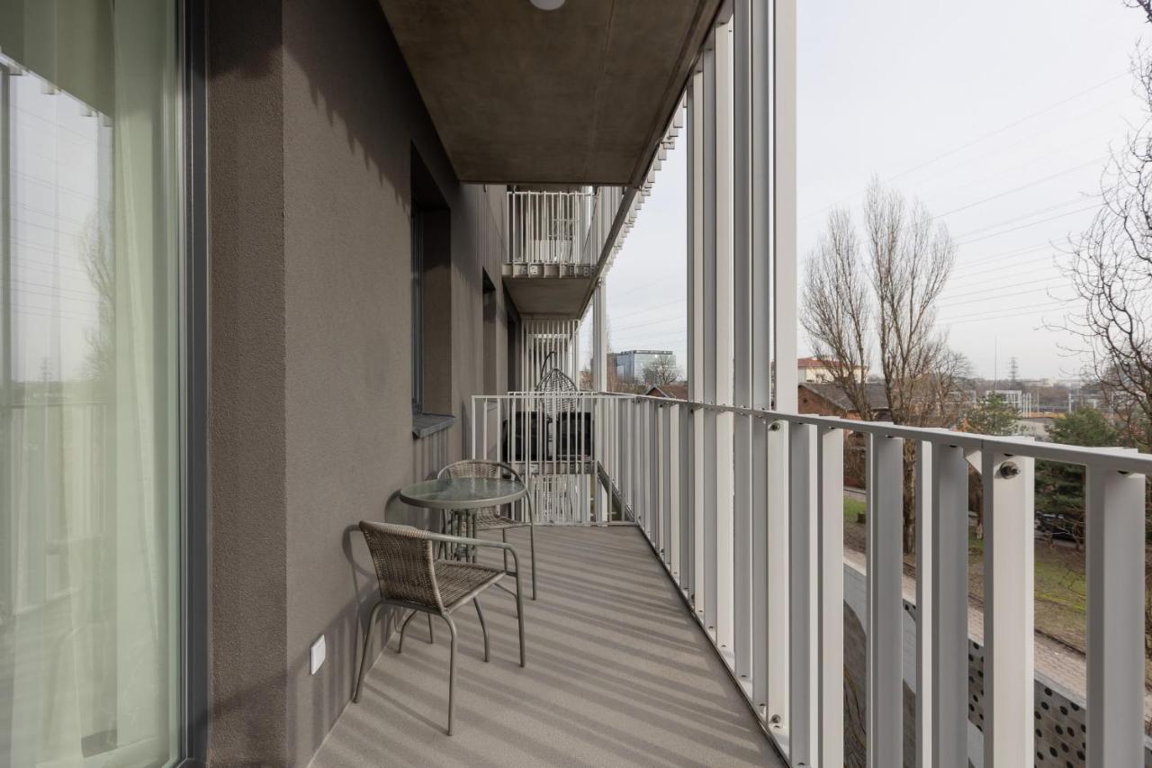 Stacja Wola Apartments With Parking By Noclegi Renters Warszawa Eksteriør bilde